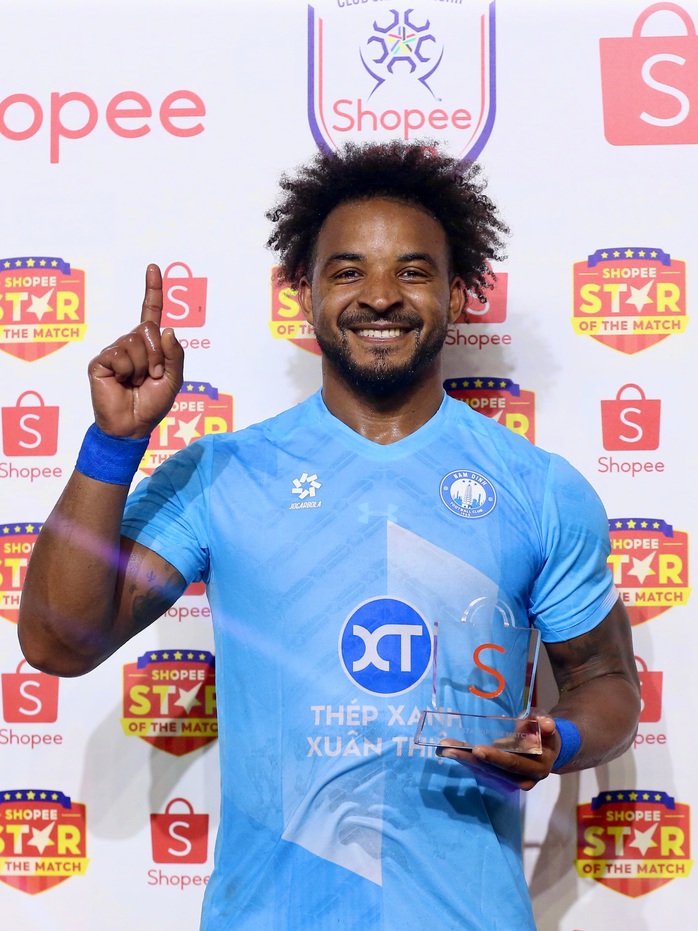 Tiền đạo nhập tịch Nguyễn Xuân Son lập hat-trick ở đấu trường C1 Đông Nam Á 2025-2026 - Ảnh 6.