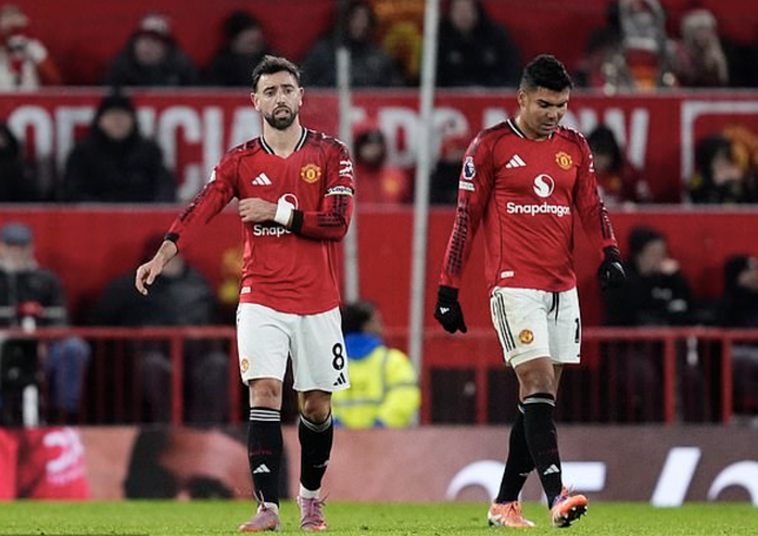 Đánh rơi chiến thắng sân nhà, Man United lỡ Top 5 Ngoại hạng - Ảnh 4.