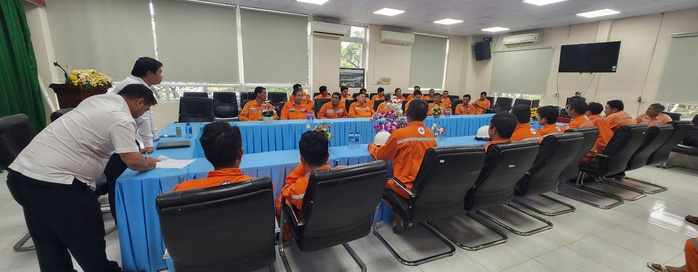 Diễn biến khắc phục sự cố đứt cáp ngầm điện Phú Quốc: Cập nhật mới nhất - Ảnh 3. Diễn biến khắc phục sự cố đứt cáp ngầm điện Phú Quốc: Cập nhật mới nhất - Ảnh 3.