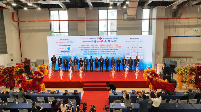 Mở lối để tiến sâu vào chuỗi cung ứng toàn cầu - Ảnh 1. Mở lối để tiến sâu vào chuỗi cung ứng toàn cầu - Ảnh 1.