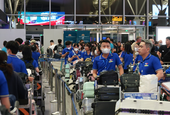 Hàn Quốc ân hạn cho lao động cư trú bất hợp pháp - Ảnh 1.