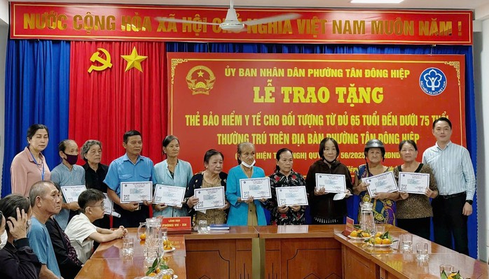 Cảnh báo quan trọng liên quan đến cấp thẻ BHYT miễn phí - Ảnh 1.