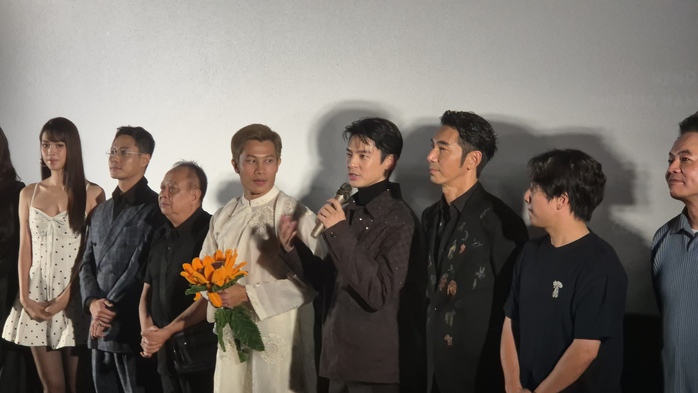 Anh Tạ "Mưa đỏ" đọ sắc với mỹ nam Lâm Bách Hoành - Ảnh 3.