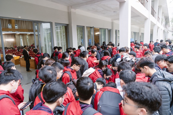 Nhà khoa học hàng đầu thế giới chia sẻ với sinh viên Bách khoa Hà Nội - Ảnh 5.