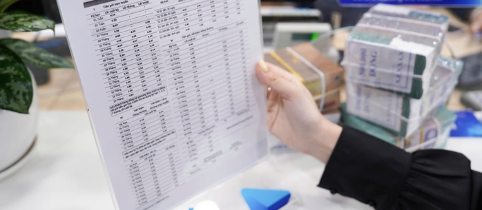 Gói vay ưu đãi cho người trẻ bất ngờ tạm dừng - Ảnh 1.