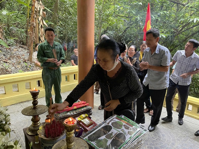 KÝ ỨC TRƯỜNG SƠN GIỮA LÒNG DI SẢN: Tuổi xuân gửi lại Hang Y Tá - Ảnh 1. KÝ ỨC TRƯỜNG SƠN GIỮA LÒNG DI SẢN: Tuổi xuân gửi lại Hang Y Tá - Ảnh 1.