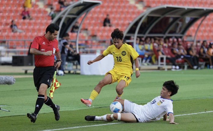 Thắng đậm Lào, U22 Malaysia tạo áp lực lên U22 Việt Nam - Ảnh 4.