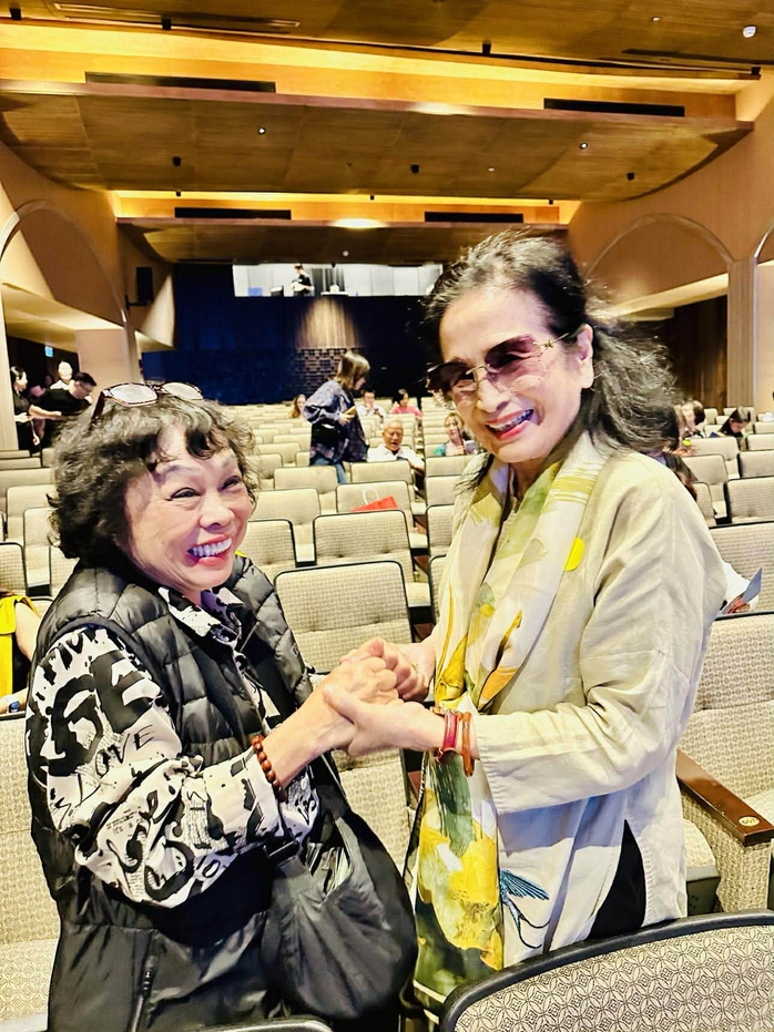 Nghệ sĩ Bích Trà mang yêu thương đến đêm nhạc "Tia sáng từ một mặt trời mới" - Ảnh 3.