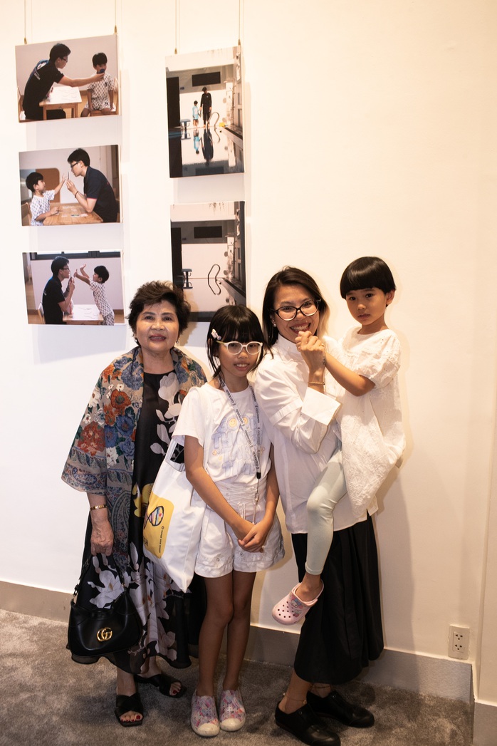 "Phổ thinh lặng"- một triển lãm lấy nước mắt, tạo suy nghĩ - Ảnh 2.