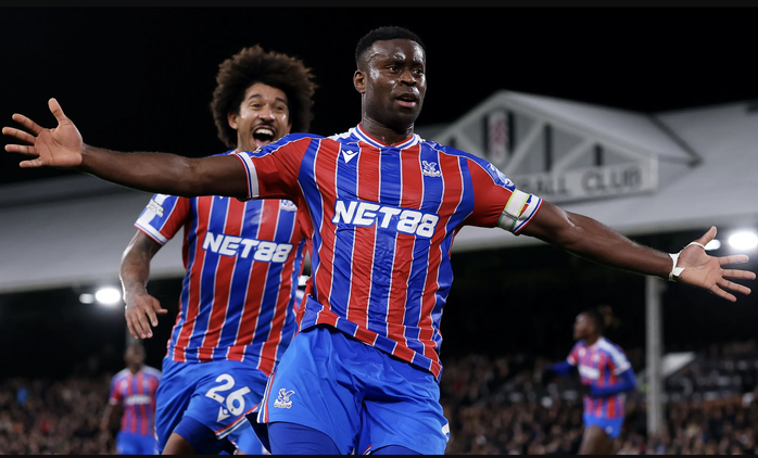 Ngoại hạng Anh: Crystal Palace vào Top 4, Man United về đâu? - Ảnh 3.