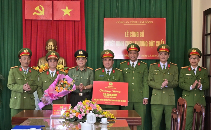 Thưởng nóng lực lượng Công an Đà Lạt bắt nhanh nghi phạm trộm túi xách Hoa hậu Mexico - Ảnh 1.