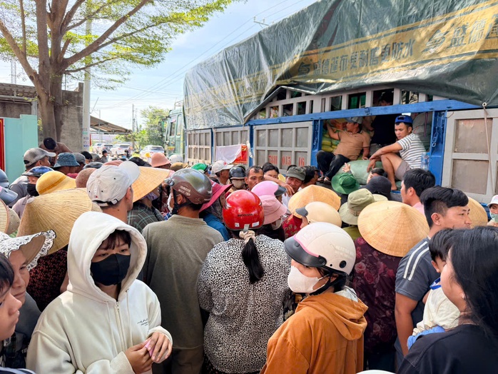 Nghĩa tình Phú Yên hướng về vùng lũ Bình Thuận - Ảnh 4.