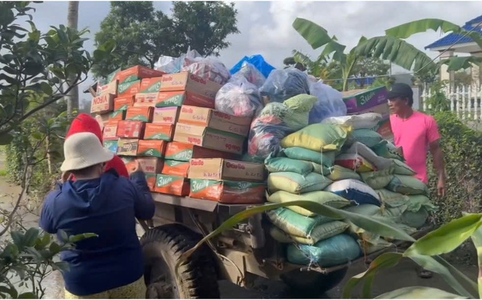 Nghĩa tình Phú Yên hướng về vùng lũ Bình Thuận - Ảnh 2.