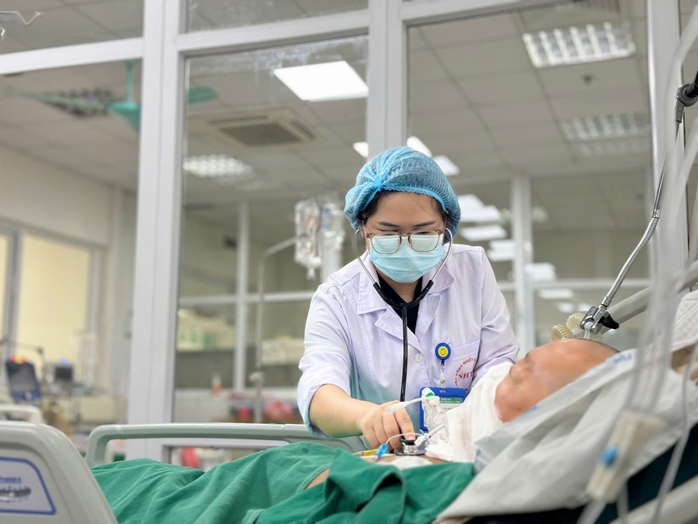 Người đàn ông từ Thái Lan về nguy kịch vì vi khuẩn “ăn thịt người” Whitmore - Ảnh 1.