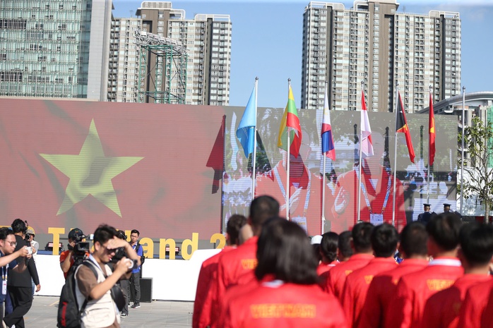 Trang trọng lễ thượng cờ 11 quốc gia tham dự SEA Games 33 - Ảnh 5.