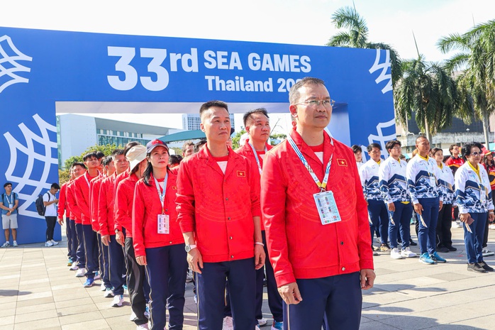 Quốc kỳ Việt Nam tung bay tại SEA Games 33 - Ảnh 1.
