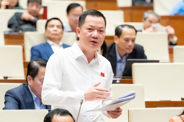 Đại biểu Quốc hội kiến nghị xây dựng luật riêng về TPHCM - Ảnh 1. Đại biểu Quốc hội kiến nghị xây dựng luật riêng về TPHCM - Ảnh 1.