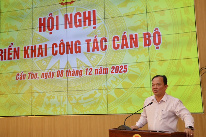 Tiếp nhận , bổ nhiệm lãnh đạo mới tại TP Cần Thơ: Kiện toàn bộ máy chính quyền - Ảnh 1.