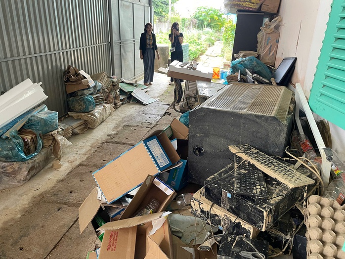 - Ảnh 4. - Ảnh 4.