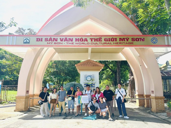 Hơn 430.000 lượt khách tham quan Mỹ Sơn năm 2025 - Ảnh 1.