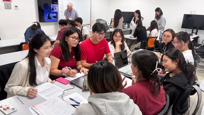 Hơn 1000 sinh viên thực nghiệm trong tốp 100 doanh nghiệp tốt nhất Việt Nam - Ảnh 2.