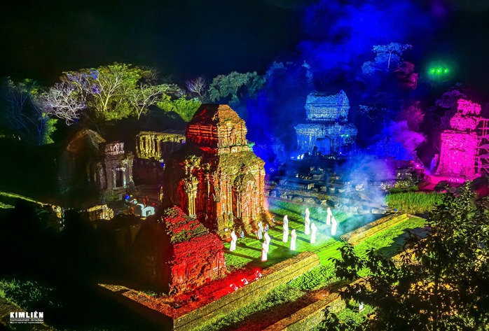 Hơn 430.000 lượt khách tham quan Mỹ Sơn năm 2025 - Ảnh 3.