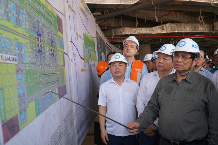 Thủ tướng Phạm Minh Chính kiểm tra, chúc Tết tại sân bay Long Thành- Ảnh 5.