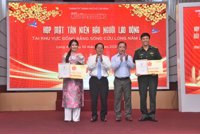 Nhiều chương trình lớn của Báo Người Lao Động đến với Long An- Ảnh 5. Nhiều chương trình lớn của Báo Người Lao Động đến với Long An- Ảnh 5.