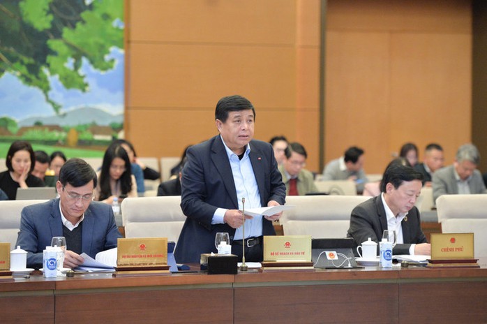 Đề xuất điều chỉnh tăng trưởng GDP 8% trở lên, nâng thu nhập bình quân lên 5.000 USD- Ảnh 1. Đề xuất điều chỉnh tăng trưởng GDP 8% trở lên, nâng thu nhập bình quân lên 5.000 USD- Ảnh 1.