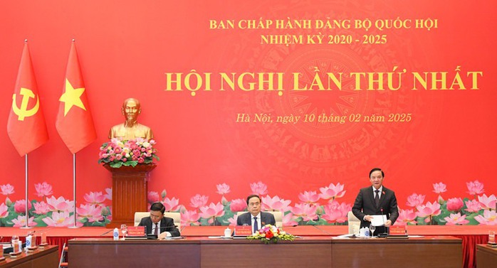 Chủ tịch Quốc hội chủ trì Hội nghị đầu tiên của Ban Chấp hành Đảng bộ Quốc hội- Ảnh 2. Chủ tịch Quốc hội chủ trì Hội nghị đầu tiên của Ban Chấp hành Đảng bộ Quốc hội- Ảnh 2.