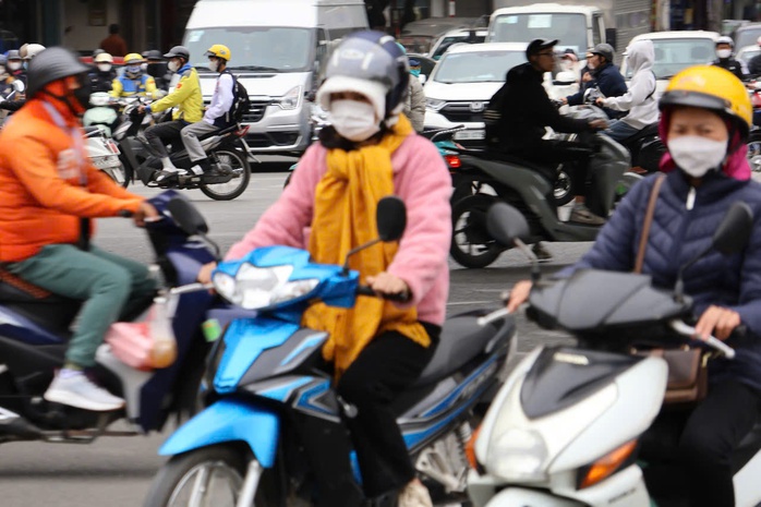 Vùng áp thấp khả năng mạnh lên thành áp thấp nhiệt đới trên Biển Đông- Ảnh 1. Vùng áp thấp khả năng mạnh lên thành áp thấp nhiệt đới trên Biển Đông- Ảnh 1.