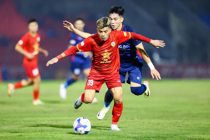 V-League: Gay cấn ở nhóm cuối- Ảnh 1. V-League: Gay cấn ở nhóm cuối- Ảnh 1.