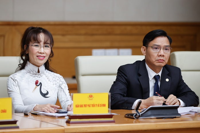 Thủ tướng chủ trì làm việc với ngân hàng: Tiến tới xóa bỏ phân bổ chỉ tiêu tăng trưởng tín dụng- Ảnh 5. Thủ tướng chủ trì làm việc với ngân hàng: Tiến tới xóa bỏ phân bổ chỉ tiêu tăng trưởng tín dụng- Ảnh 5.