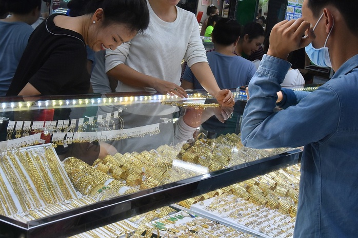 Giá vàng hôm nay, 12-2: Bắt đầu giảm mạnh- Ảnh 1. Giá vàng hôm nay, 12-2: Bắt đầu giảm mạnh- Ảnh 1.