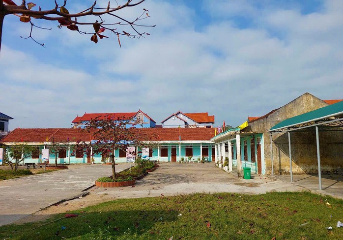 Động thái mới vụ việc "hơn 150 học sinh chưa đến trường sau Tết" ở Quảng Bình- Ảnh 3. Động thái mới vụ việc "hơn 150 học sinh chưa đến trường sau Tết" ở Quảng Bình- Ảnh 3.