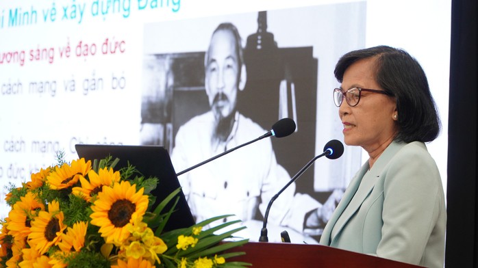 TP HCM: Huy động mọi nguồn lực xã hội, “không để ai bị bỏ lại phía sau”- Ảnh 2. TP HCM: Huy động mọi nguồn lực xã hội, “không để ai bị bỏ lại phía sau”- Ảnh 2.