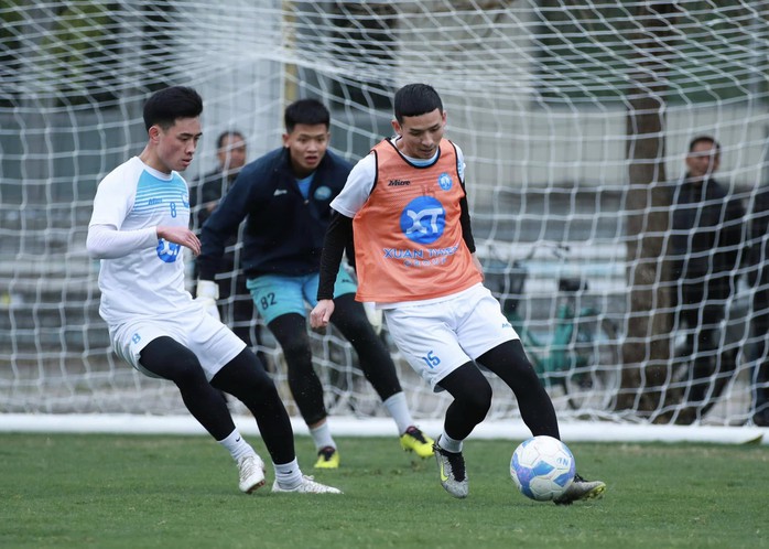Nhà vô địch V-League khó thắng Nhà vô địch V-League khó thắng