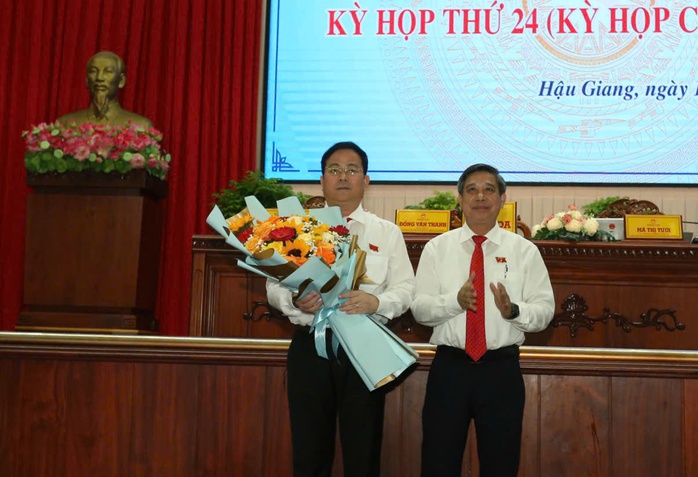 Ông Trần Văn Huyến được bầu làm Chủ tịch UBND tỉnh Hậu Giang- Ảnh 2. Ông Trần Văn Huyến được bầu làm Chủ tịch UBND tỉnh Hậu Giang- Ảnh 2.
