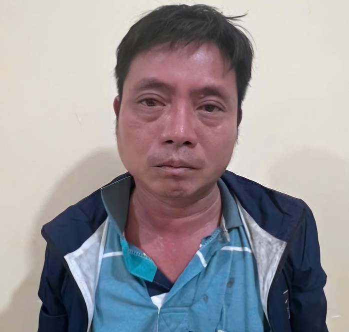 Lời khai ban đầu của đối tượng dùng súng đột nhập nhà lãnh đạo tỉnh Bình Phước, uy hiếp con tin- Ảnh 1. Lời khai ban đầu của đối tượng dùng súng đột nhập nhà lãnh đạo tỉnh Bình Phước, uy hiếp con tin- Ảnh 1.
