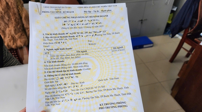 Đổ xô đăng ký hộ kinh doanh để dạy thêm- Ảnh 1. Đổ xô đăng ký hộ kinh doanh để dạy thêm- Ảnh 1.