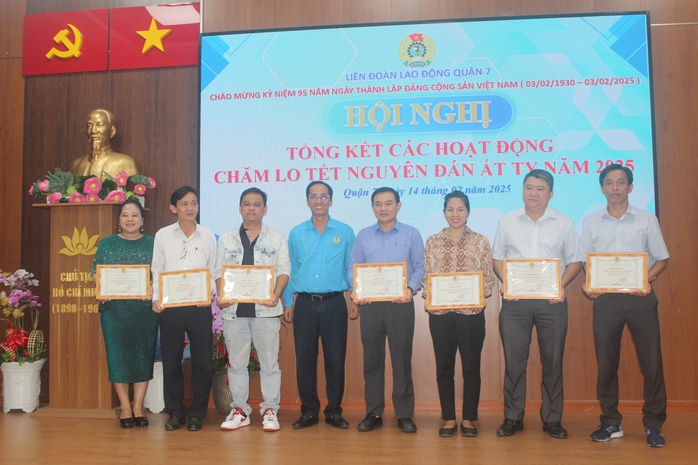 Phong phú các hoat động chăm lo Tết cho đoàn viên - lao động- Ảnh 2. Phong phú các hoat động chăm lo Tết cho đoàn viên - lao động- Ảnh 2.