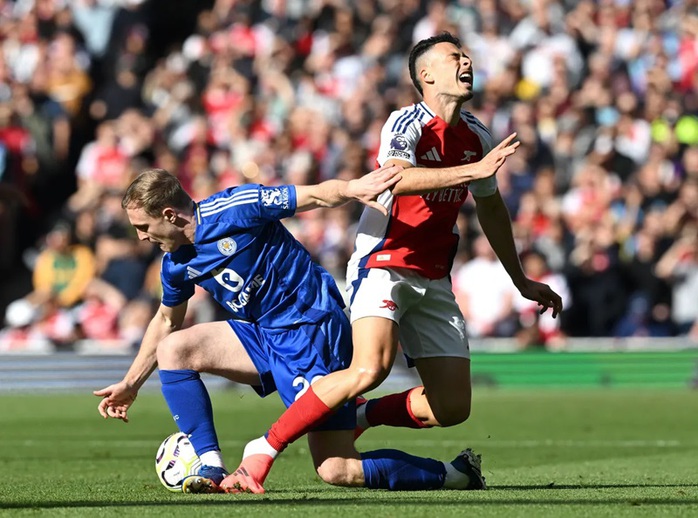 Soi tỉ số Leicester - Arsenal: Thế trận một chiều- Ảnh 1. Soi tỉ số Leicester - Arsenal: Thế trận một chiều- Ảnh 1.