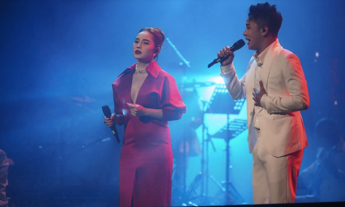 Hương Tràm "bật mí" về mẫu đàn ông khi song ca với Tùng Dương- Ảnh 6. Hương Tràm "bật mí" về mẫu đàn ông khi song ca với Tùng Dương- Ảnh 6.