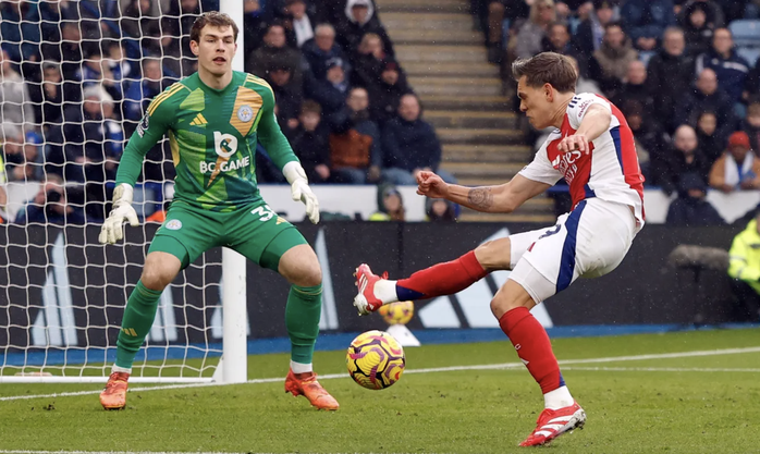 Siêu dự bị Merino lập công, Arsenal giành 3 điểm trước Leicester- Ảnh 2. Siêu dự bị Merino lập công, Arsenal giành 3 điểm trước Leicester- Ảnh 2.