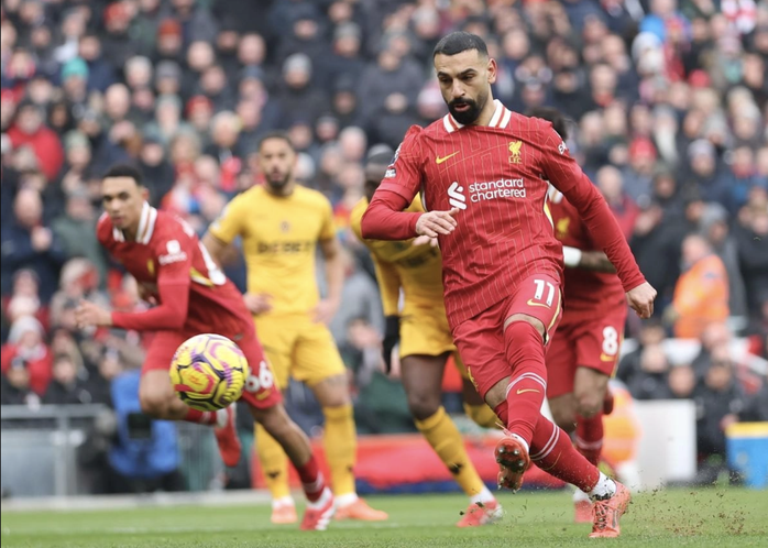 Liverpool chật vật hạ Wolverhampton, ngạo nghễ ngôi đầu Ngoại hạng- Ảnh 3.