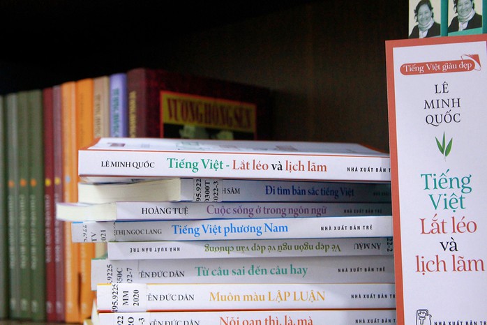 Tiếng Việt giàu đẹp: Vay hay day?- Ảnh 1. Tiếng Việt giàu đẹp: Vay hay day?- Ảnh 1.