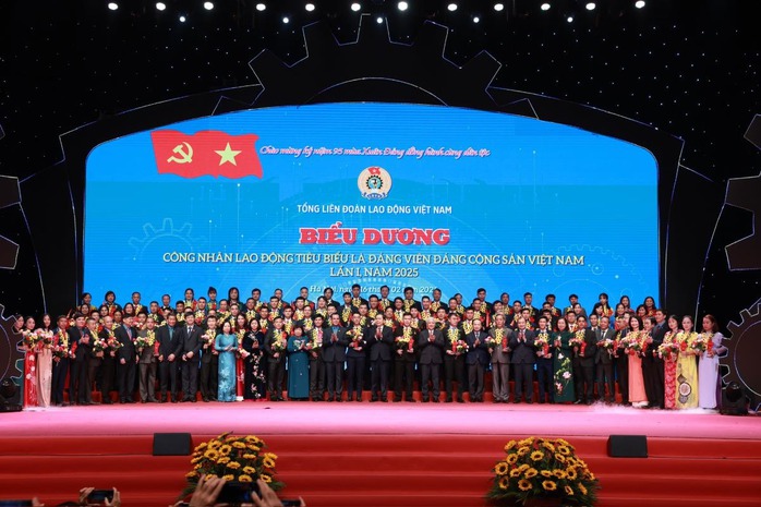 Khẳng định trách nhiệm của Công đoàn trong xây dựng Đảng- Ảnh 1. Khẳng định trách nhiệm của Công đoàn trong xây dựng Đảng- Ảnh 1.
