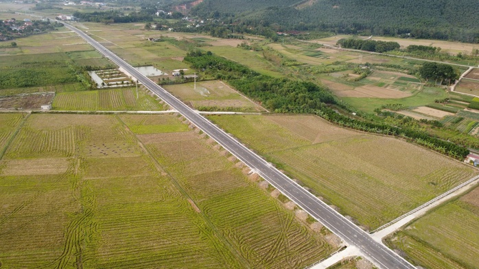 Tuyến đường ngàn tỉ nối 2 quốc lộ ở Thanh Hóa- Ảnh 1. Tuyến đường ngàn tỉ nối 2 quốc lộ ở Thanh Hóa- Ảnh 1.