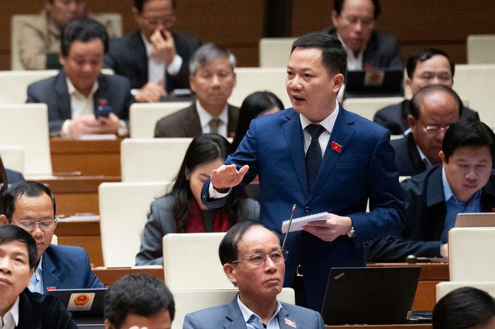 Đại biểu Trịnh Xuân An góp ý tại cuộc họp Quốc hội vào ngày 17-2Ảnh: LÂM HIỂN Đại biểu Trịnh Xuân An góp ý tại cuộc họp Quốc hội vào ngày 17-2Ảnh: LÂM HIỂN