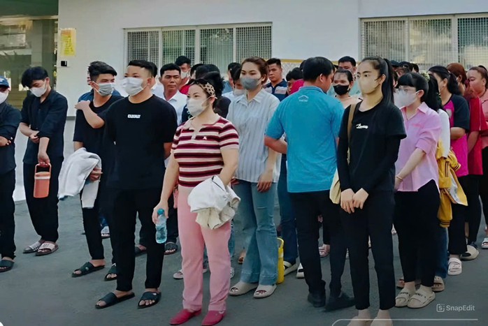 Người lao động tham gia tuyển dụng tại Công ty TNHH Việt Nam Samho Người lao động tham gia tuyển dụng tại Công ty TNHH Việt Nam Samho
